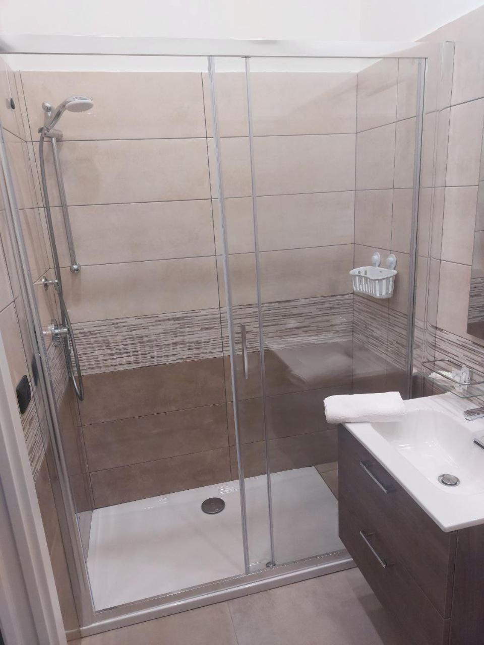 ريجّو دي كالابريا B&B Metropolitan Rc المظهر الخارجي الصورة