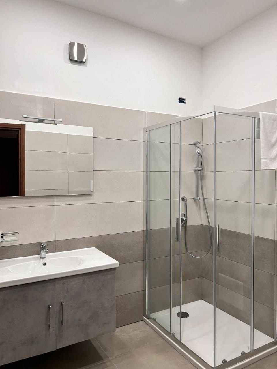 ريجّو دي كالابريا B&B Metropolitan Rc المظهر الخارجي الصورة